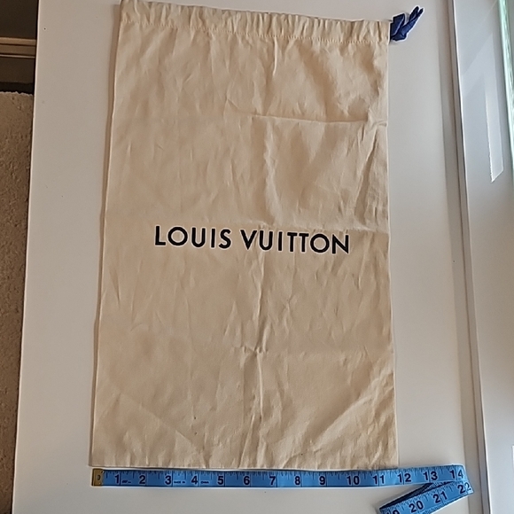 Louis Vuitton Cream Dust Bag with Blue Drawstring - Picture 3 of 5